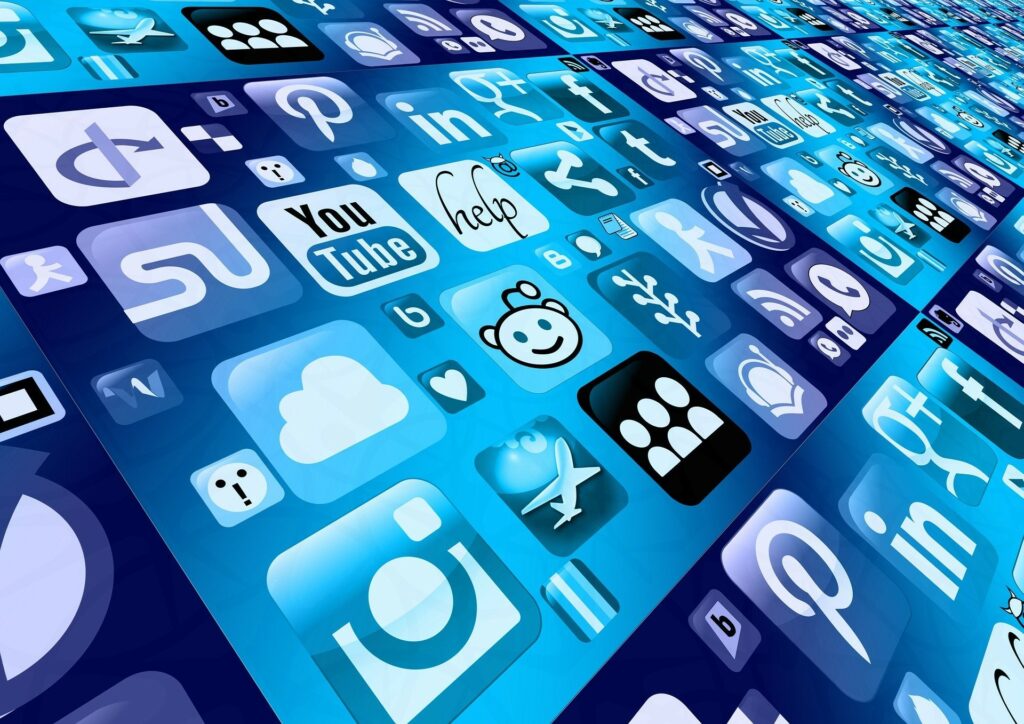 Social media app logos